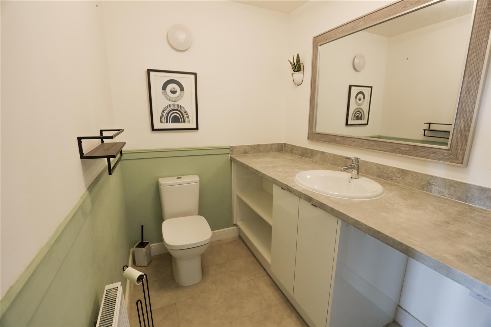 11 Fitzhamon Close, Cowbridge, Vale of Glamorgan, CF71 7GG